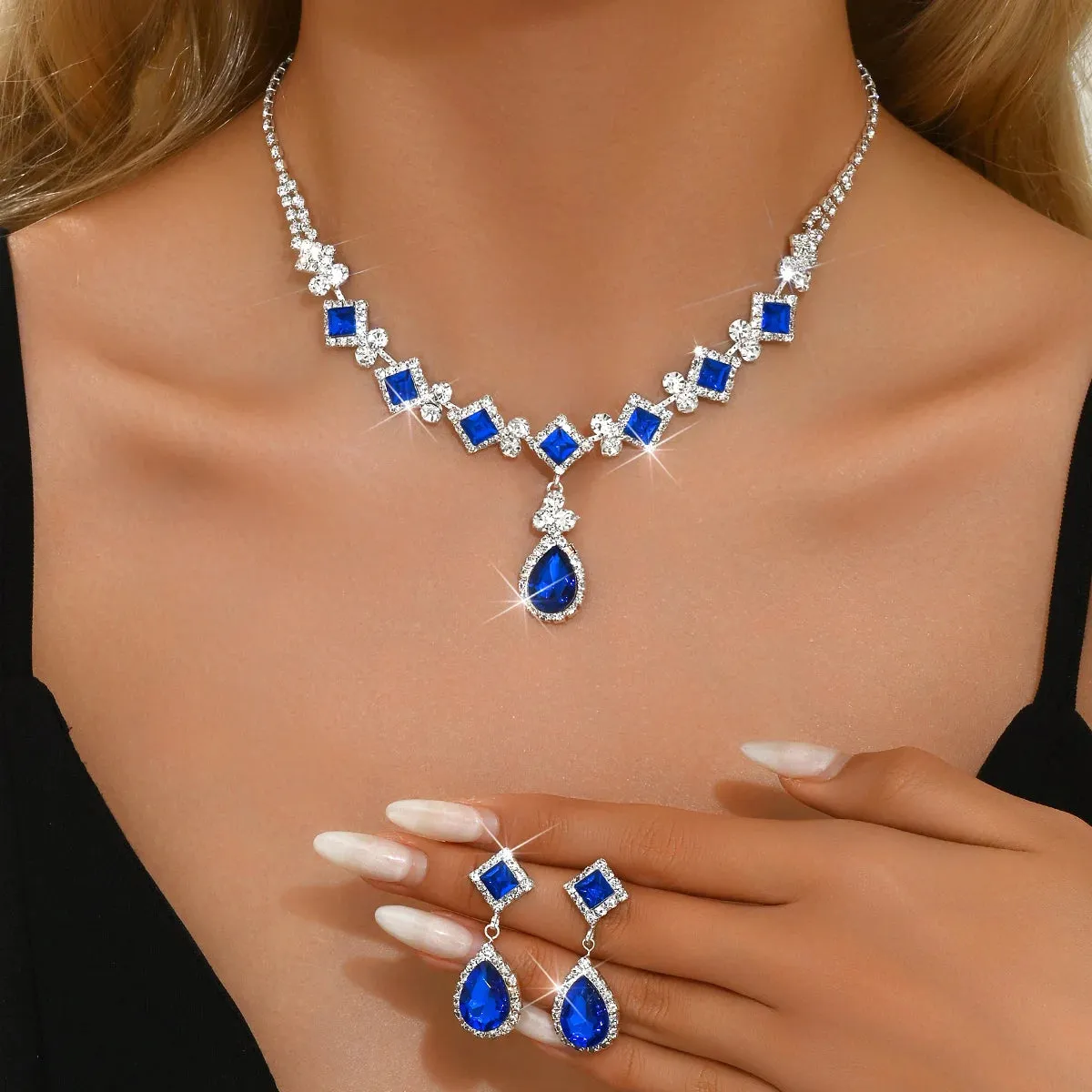 3-Piece Women's Chain Geometric Droplet Earrings Necklace Set