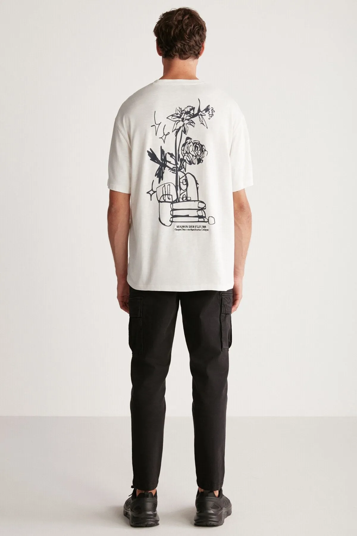 Alonzo Men's Oversizle Fit 100 %Cotton Embroidery and Printed Ecru T-shirt