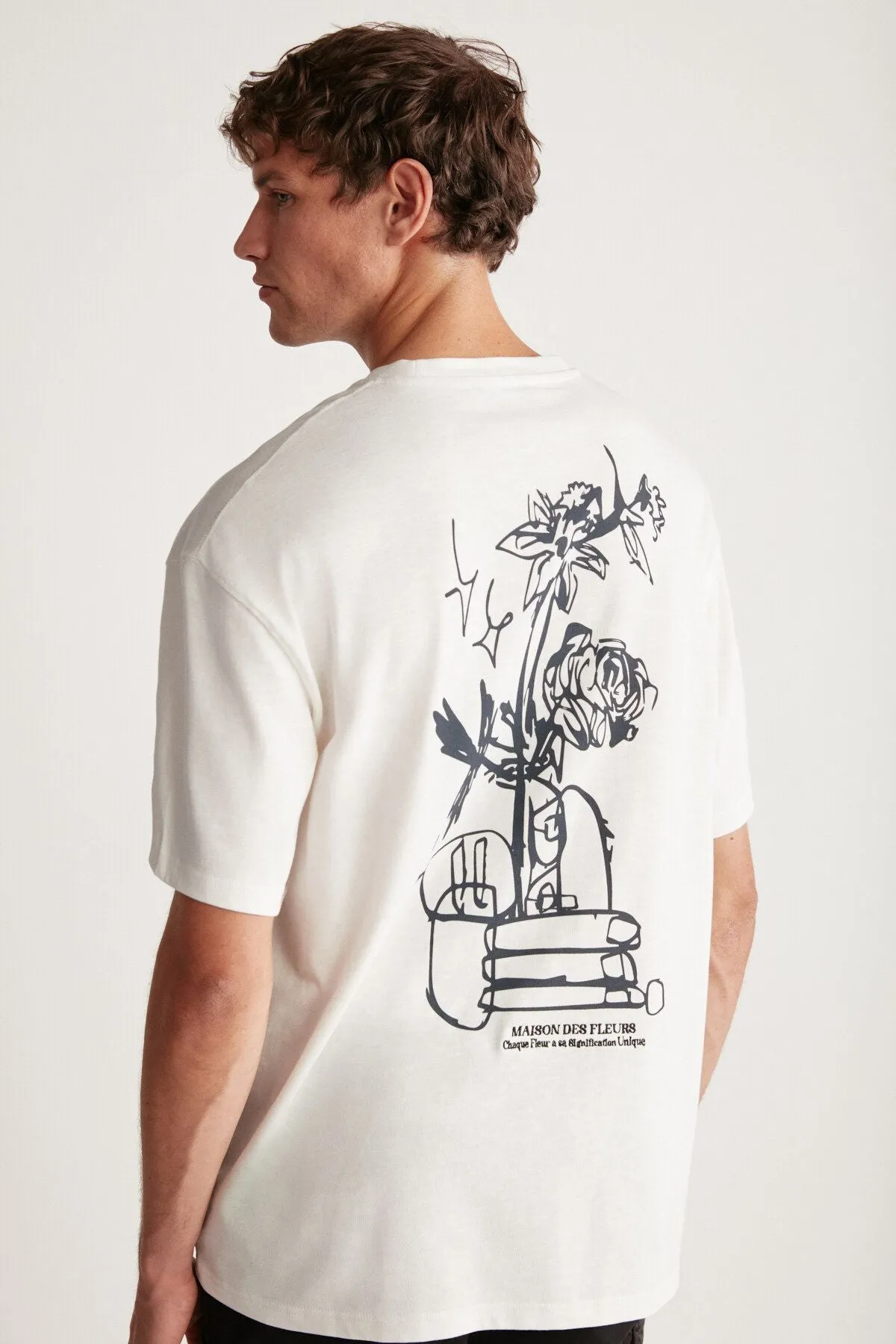 Alonzo Men's Oversizle Fit 100 %Cotton Embroidery and Printed Ecru T-shirt