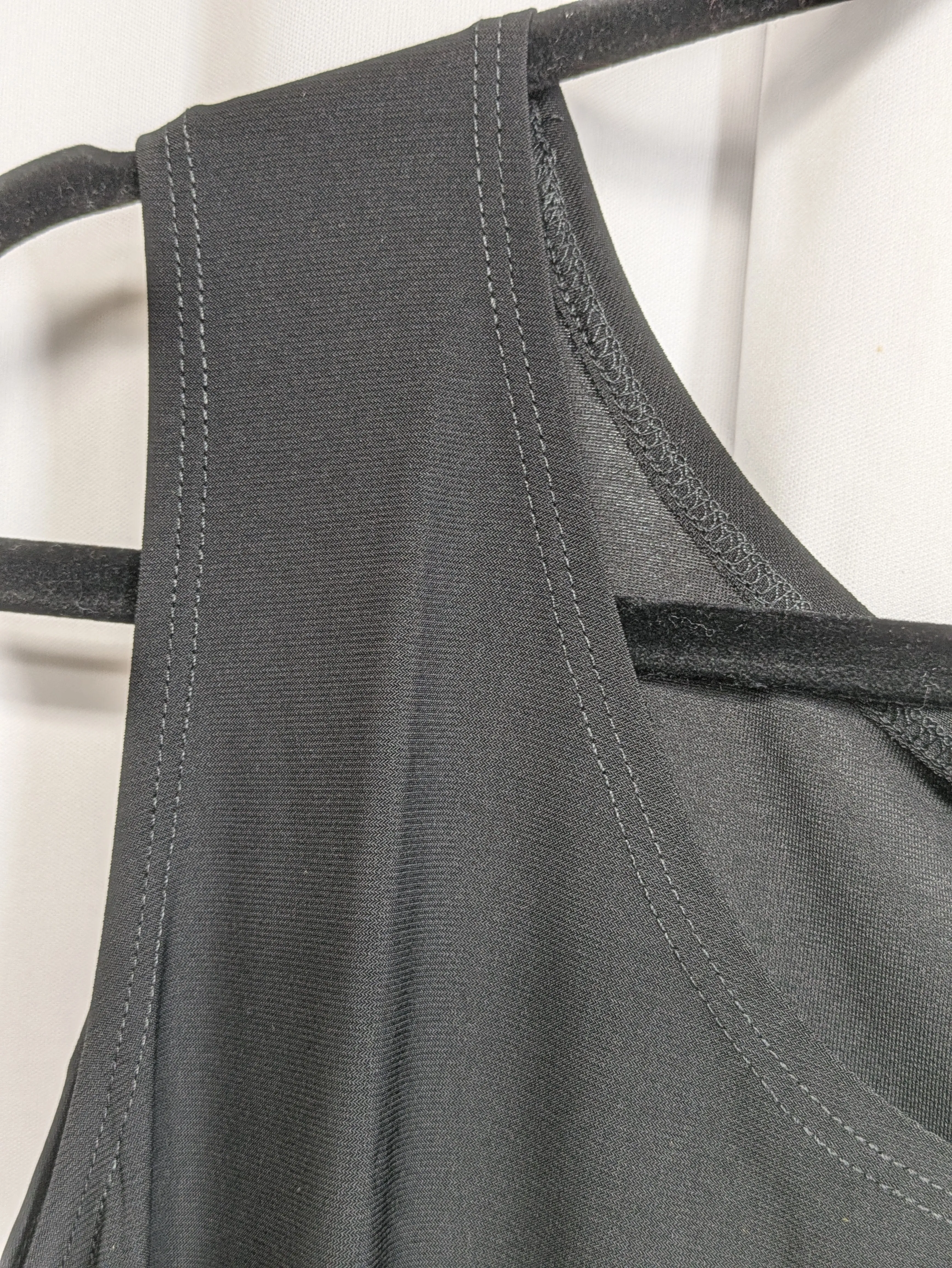 Basic Scoop Neck Sleeveless Tank Creation Brand