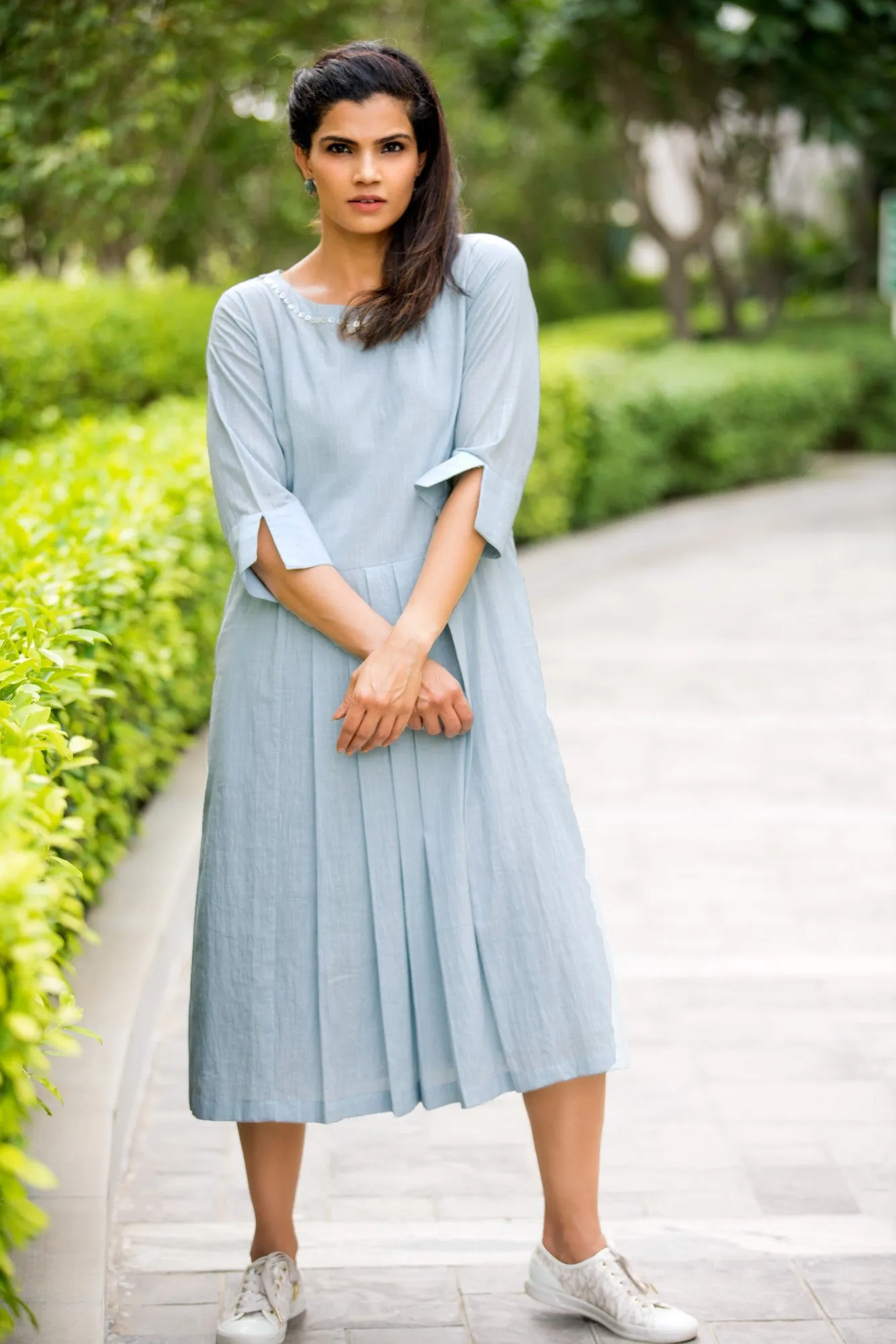 Box pleats Shift Dress