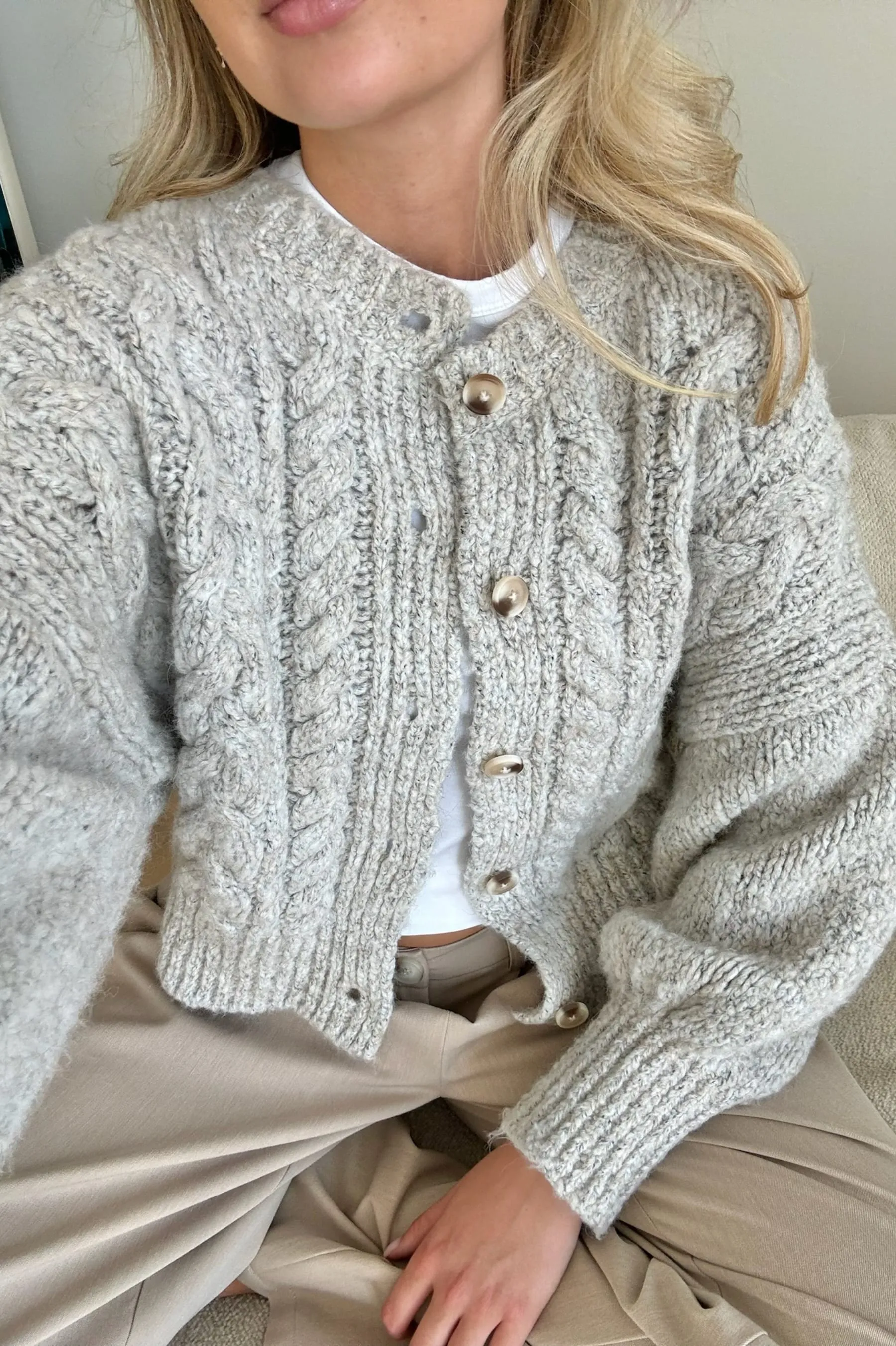 Ellaic Cardigan - Light Greige