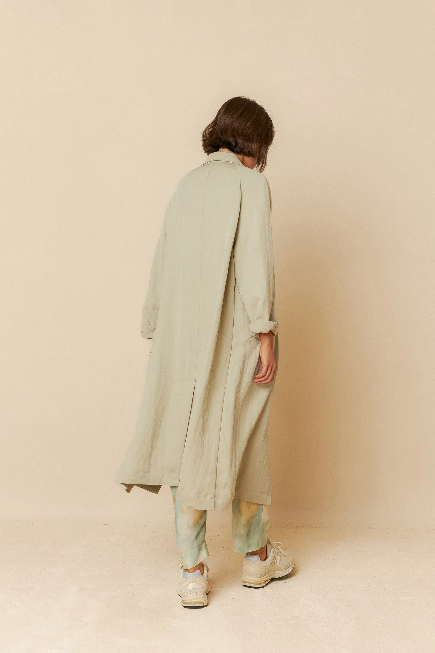 FLUID SATIN TRENCH COAT