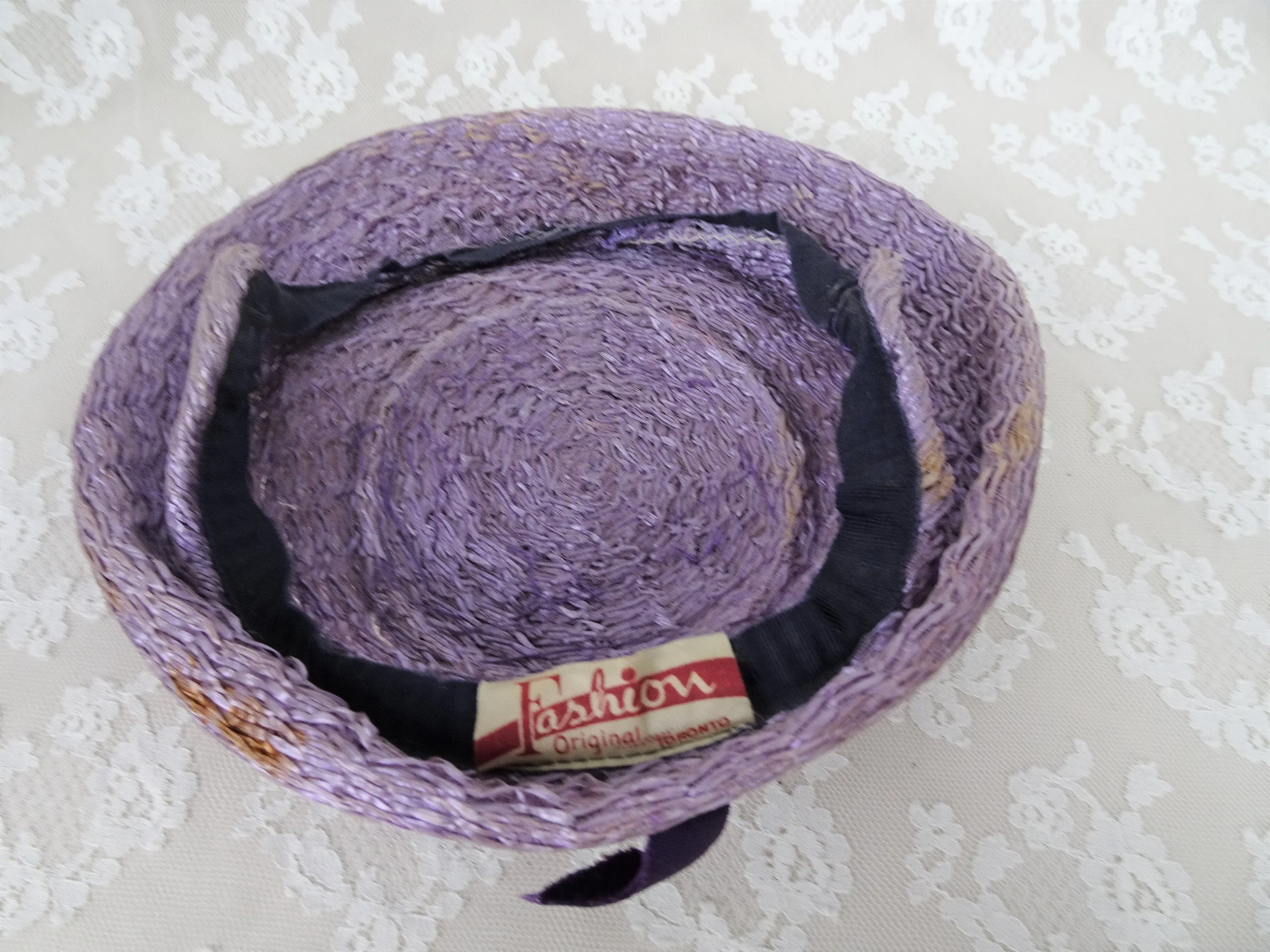 INCREDIBLE Vintage Hat, Lavender Purple, White Gray Silk Flowers, Millinery Flowers, Gorgeous Display, Collectible Vintage Hats