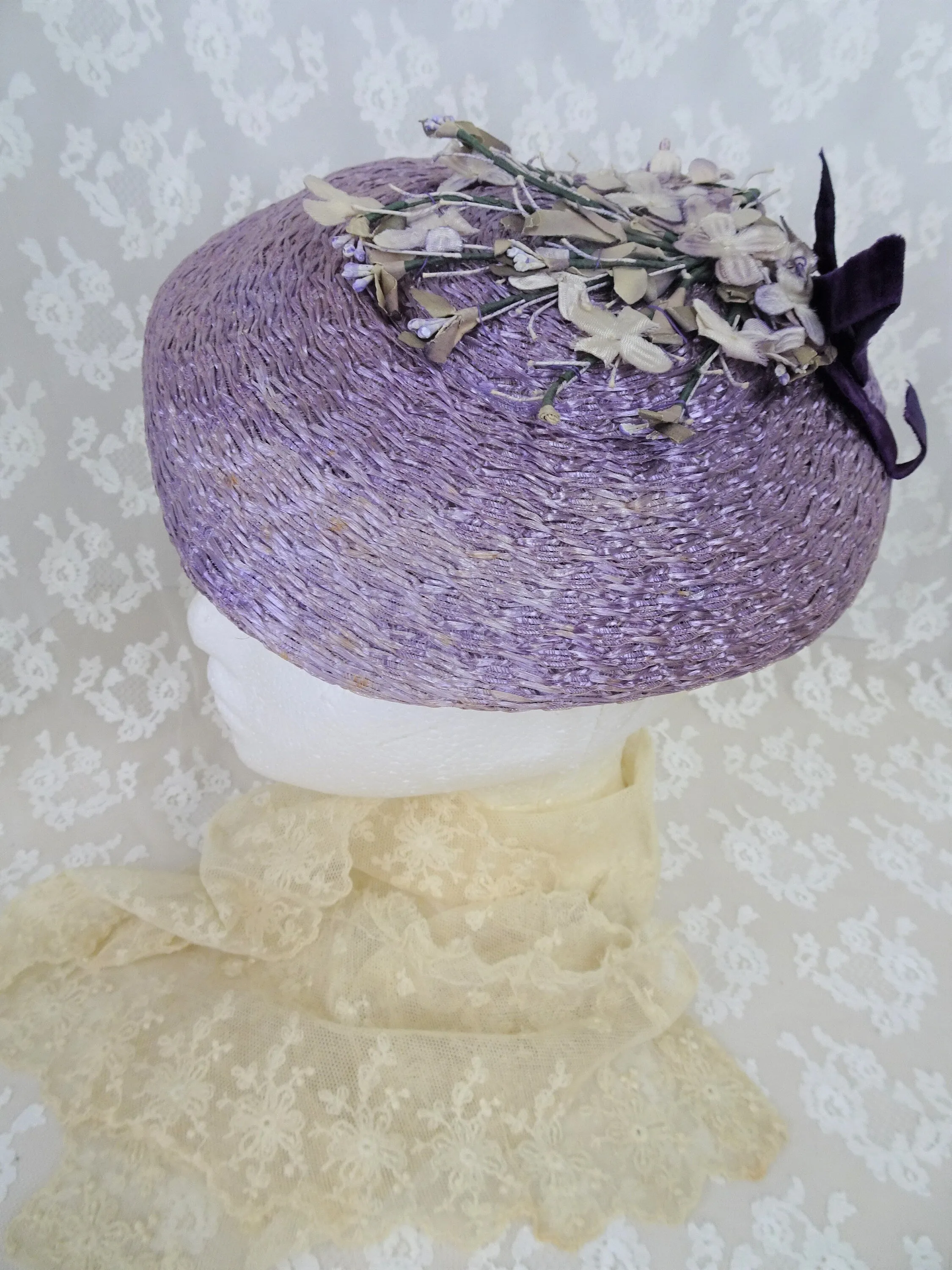 INCREDIBLE Vintage Hat, Lavender Purple, White Gray Silk Flowers, Millinery Flowers, Gorgeous Display, Collectible Vintage Hats