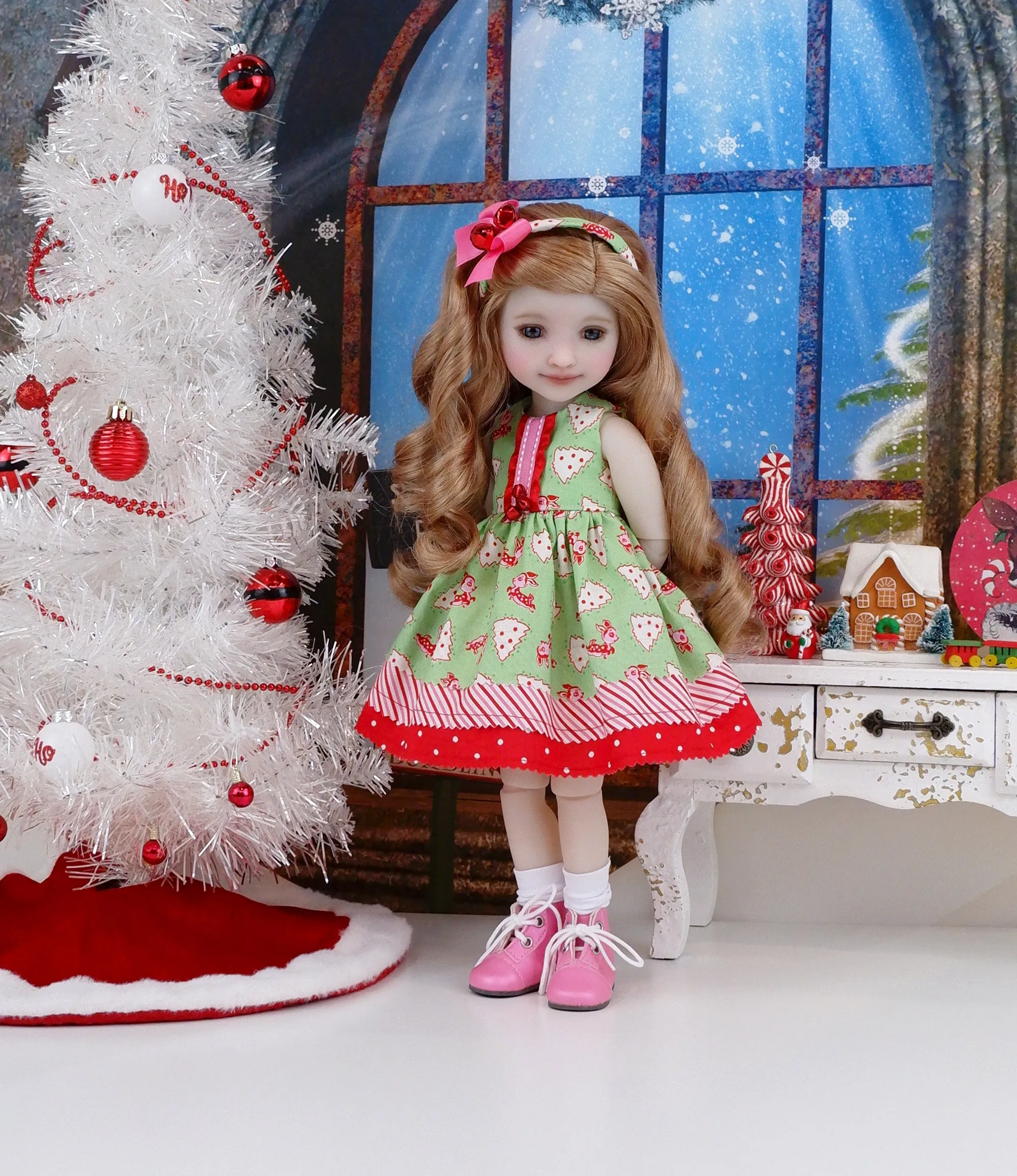 Jolly Reindeer - dress with boots for Ruby Red Fashion Friends doll