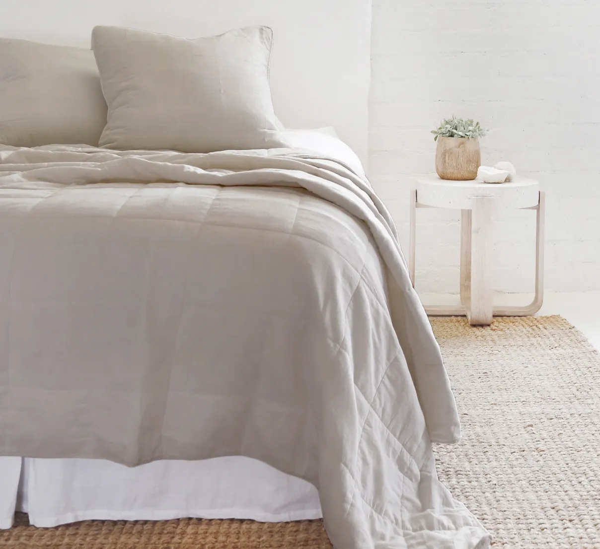 King Antwerp Coverlet, three colors