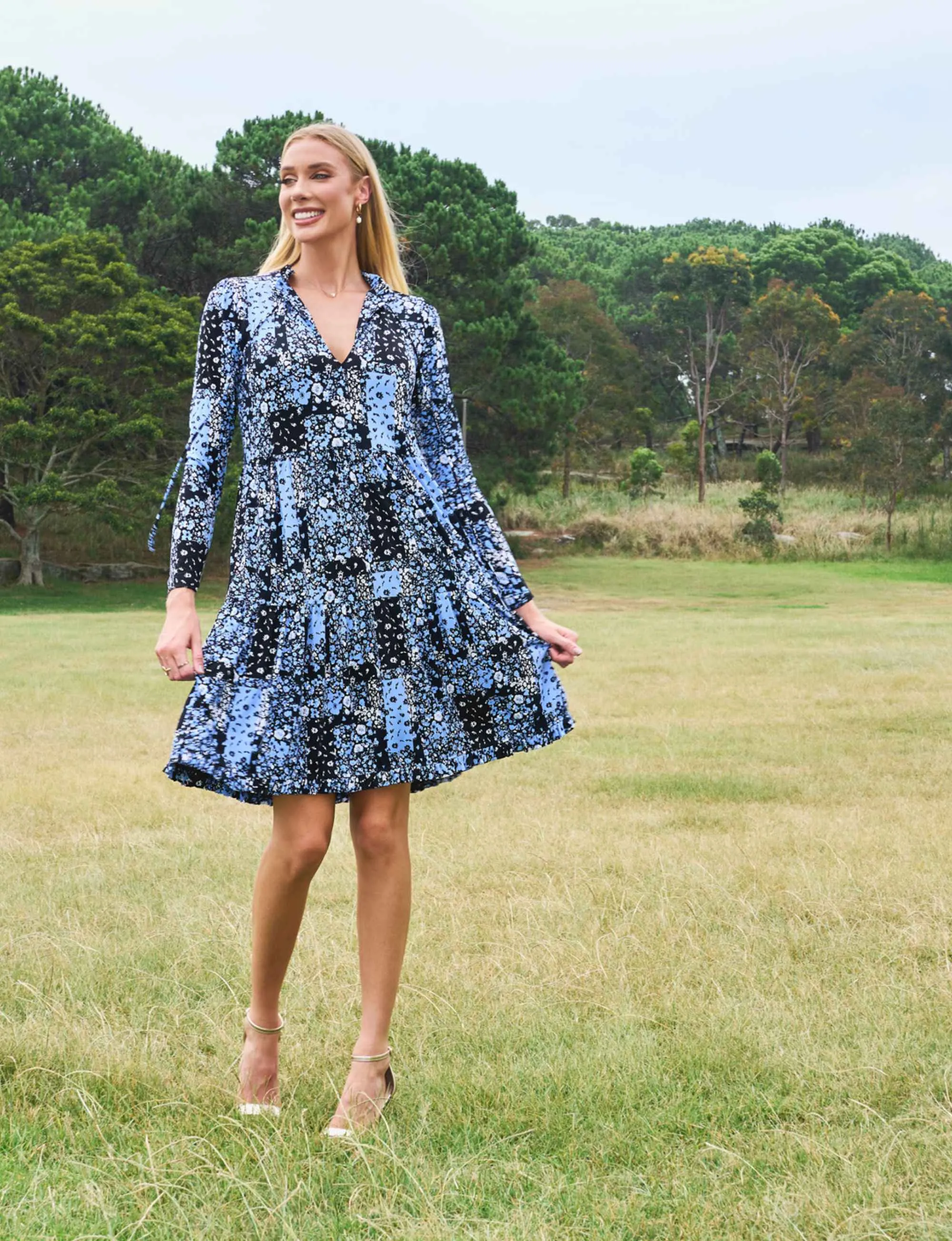 ORIGINAL SAMPLE  Monroe ' Periwinkle Ditzy'  Loose Fit Knee Length Shift Dress