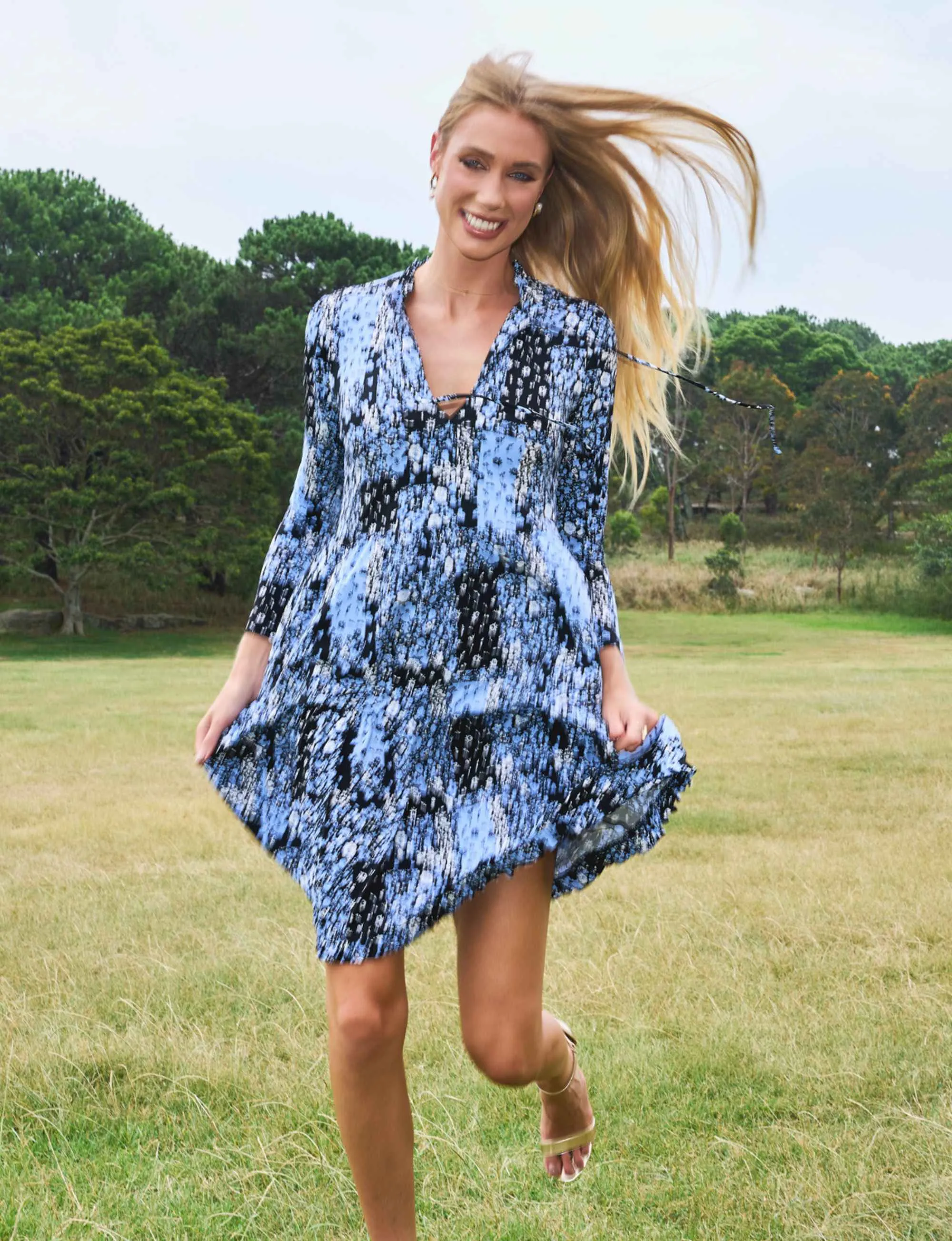 ORIGINAL SAMPLE  Monroe ' Periwinkle Ditzy'  Loose Fit Knee Length Shift Dress