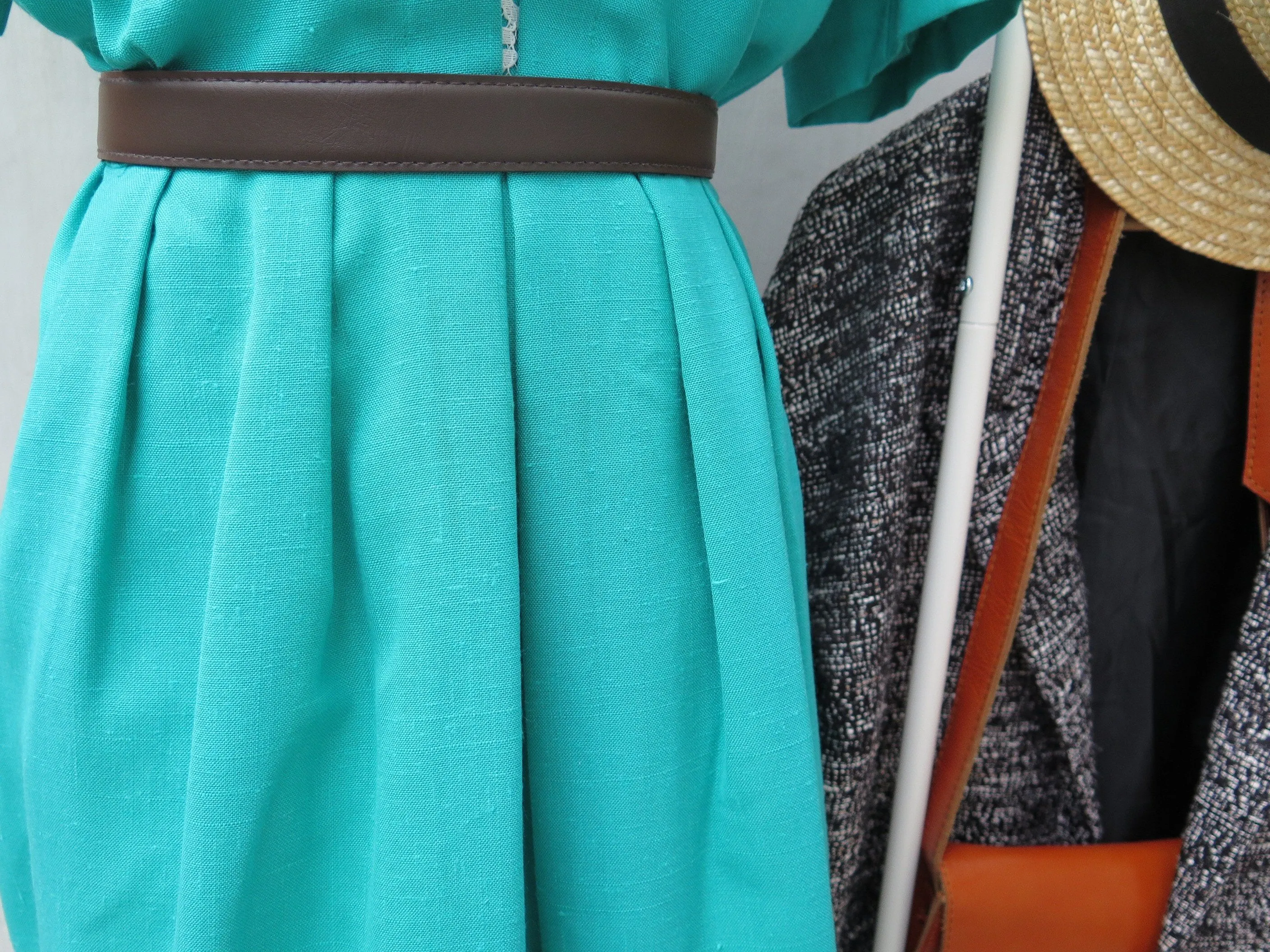 Oz World | Vintage 1980s emerald green pencil wriggle skirt Dress
