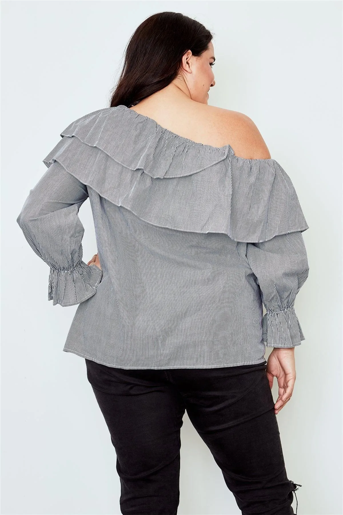 Plus Size Black One Shoulder Ruffle Layer Top /2-2-2