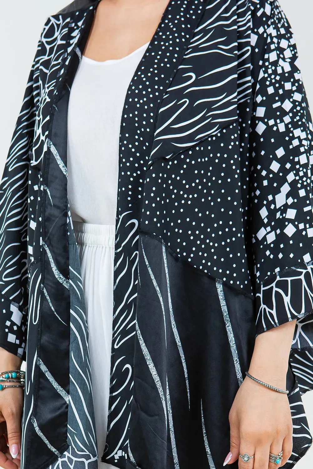 Sterling Style Short Butterfly Jacket - 5929SBJ BLACK/WHITE