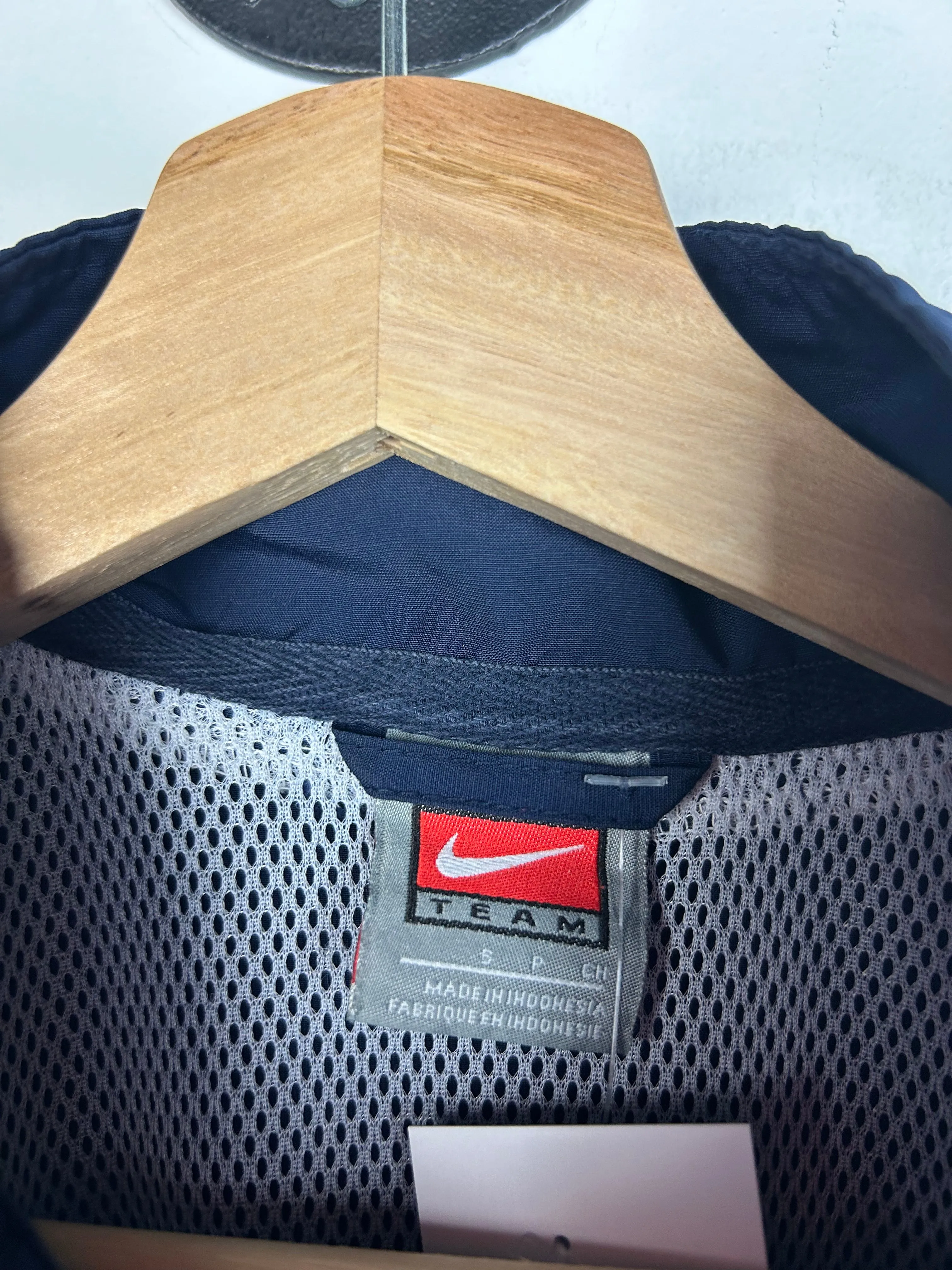 Vintage Nike Freeport Basketball Navy Windbreaker